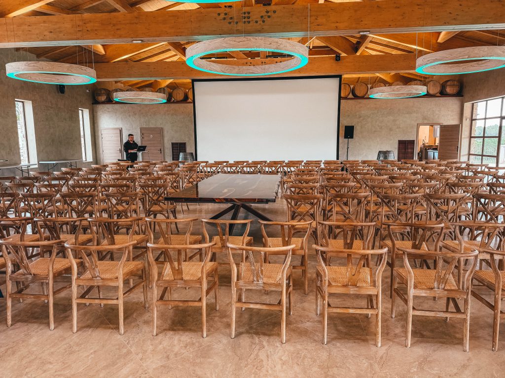 vos événements - séminaire entreprise vos événements - Intérieur de la salle de réception lors d'un séminaire